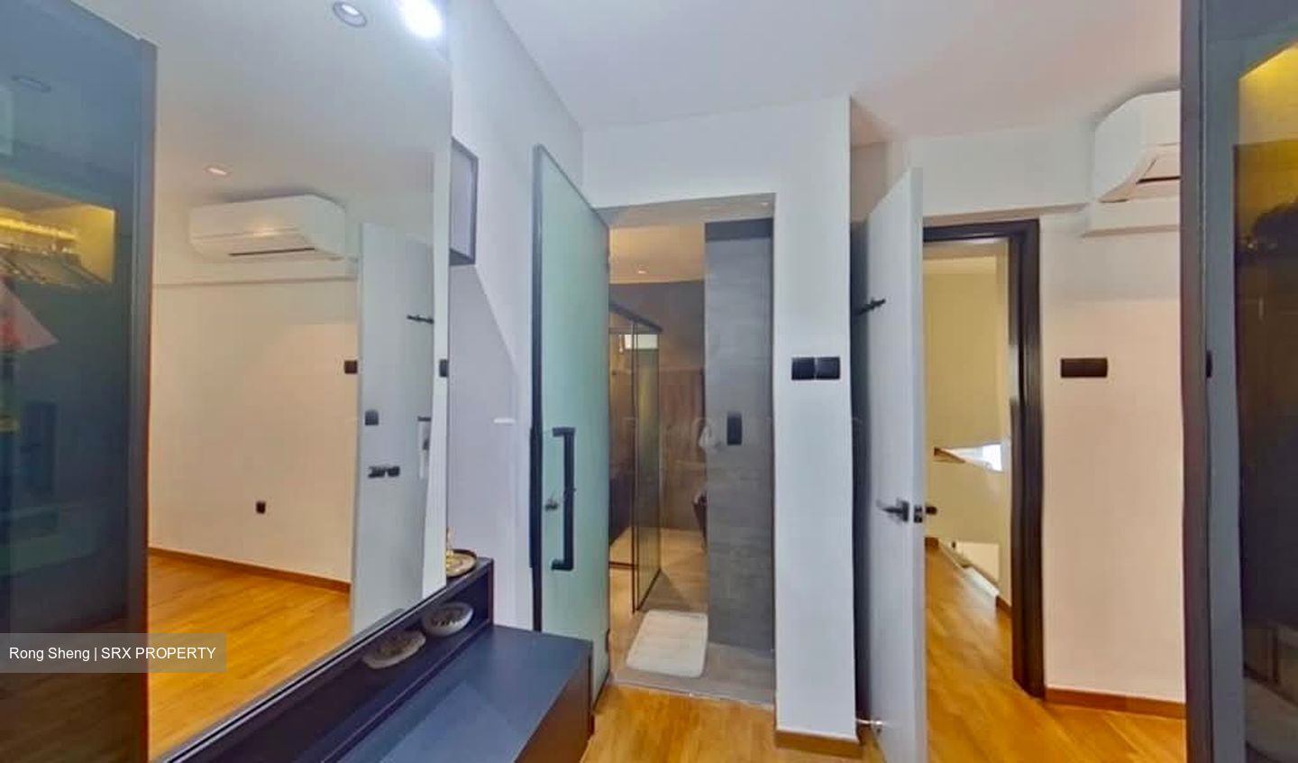 Blk 556 Jurong West Street 42 (Jurong West), HDB Executive #558408461